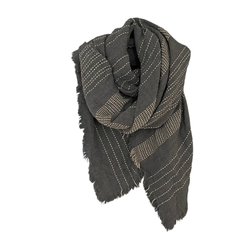INDIGO Canada Blanket Scarf Wrap Gray White
One Size